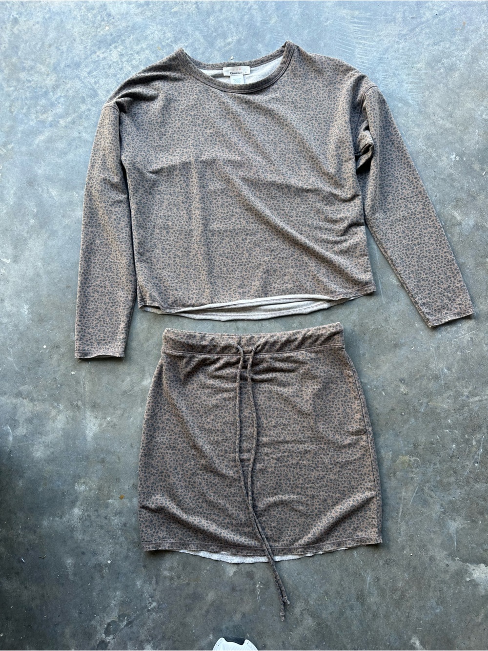 Small skirt set